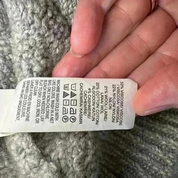 Ladies Lucky Brand Wool Blend Gray Knit Pullover Sweater size Medium - Picture 8 of 8